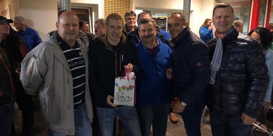 45266922_2056757967715103_1096171418824998912_n