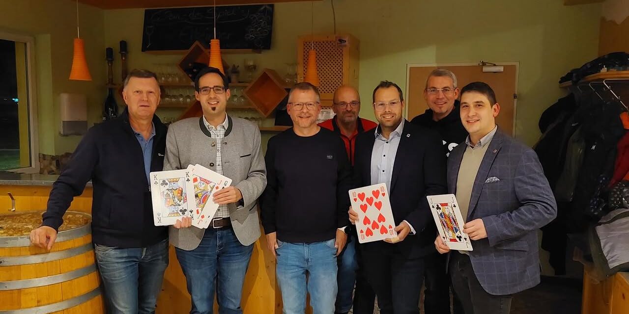 Gestern wurden wieder die Bummerl verteilt beim Zankerlschnapsen 🃏