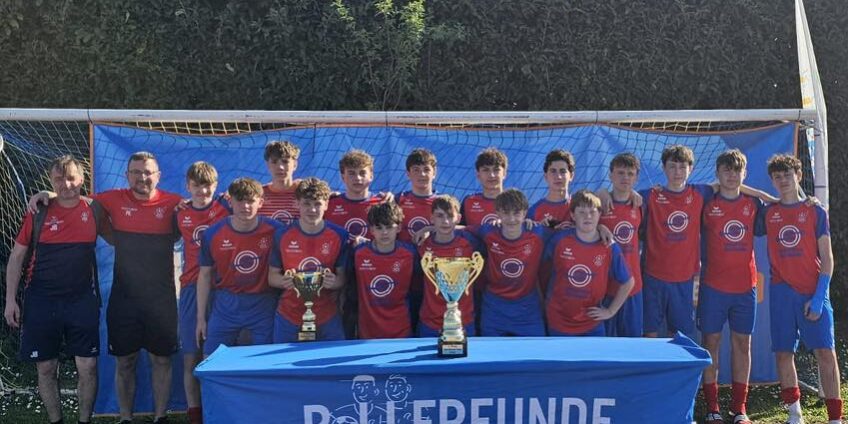 Das Halbfinale konnten unsere Jungkicker aus …