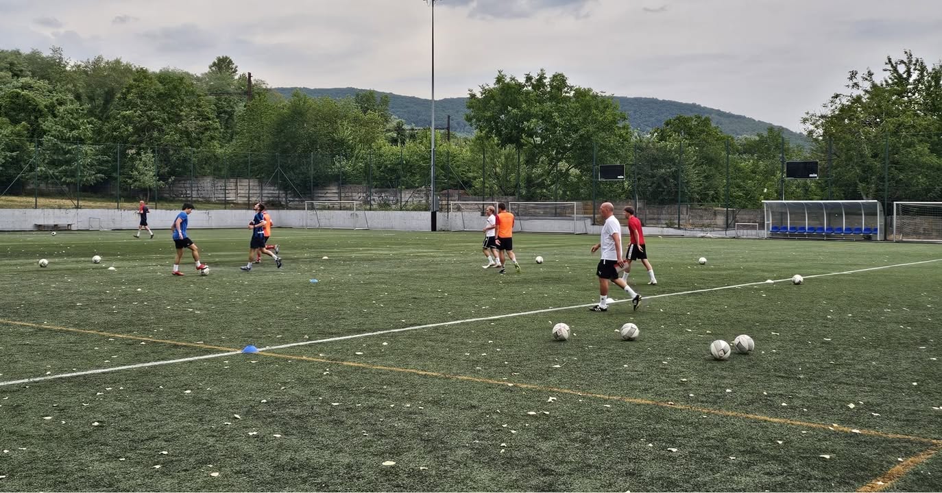 Am Freitag absolvierte unsere Kampfmannschaft eine …
