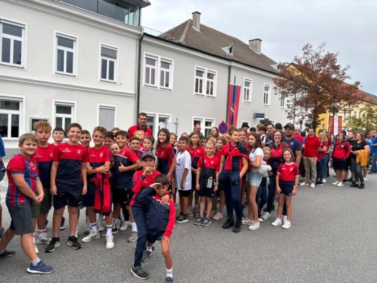 Während unsere KM in Lilienfeld um …