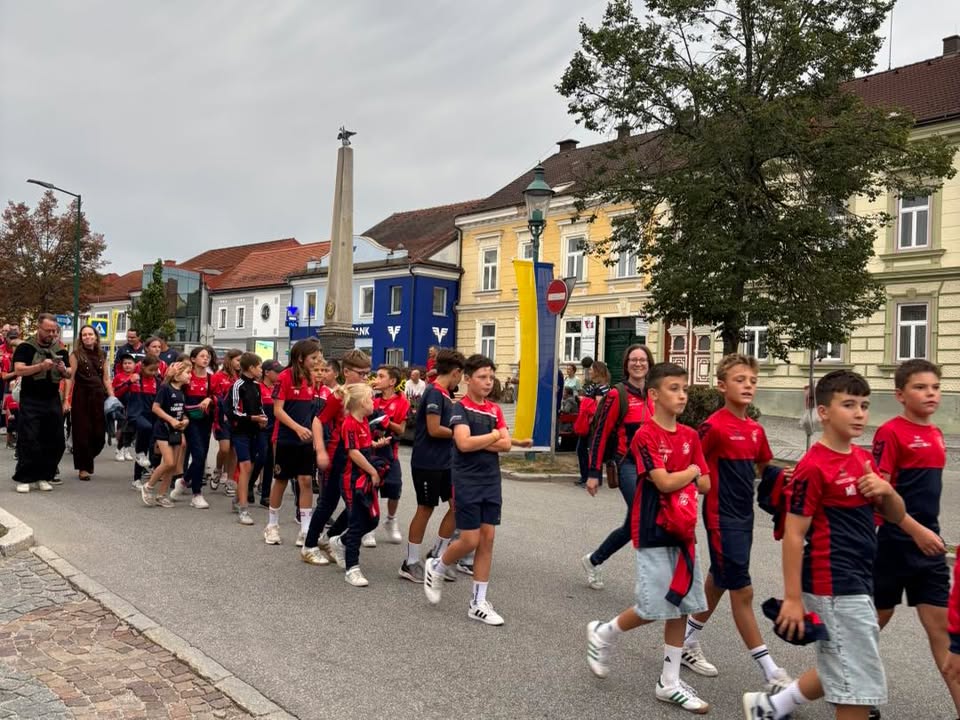 Während unsere KM in Lilienfeld um …
