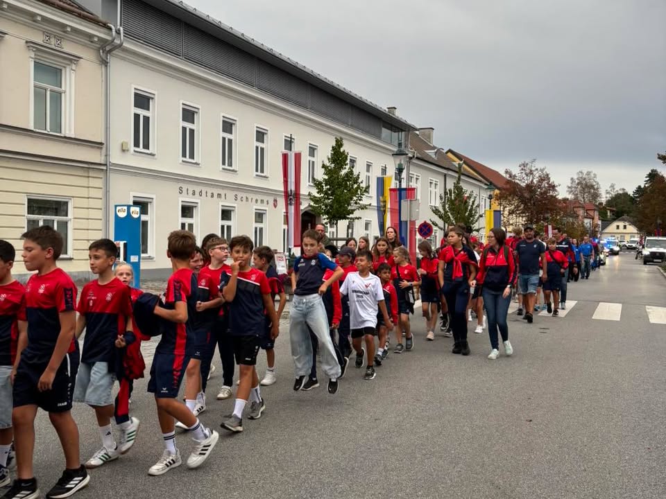 Während unsere KM in Lilienfeld um …